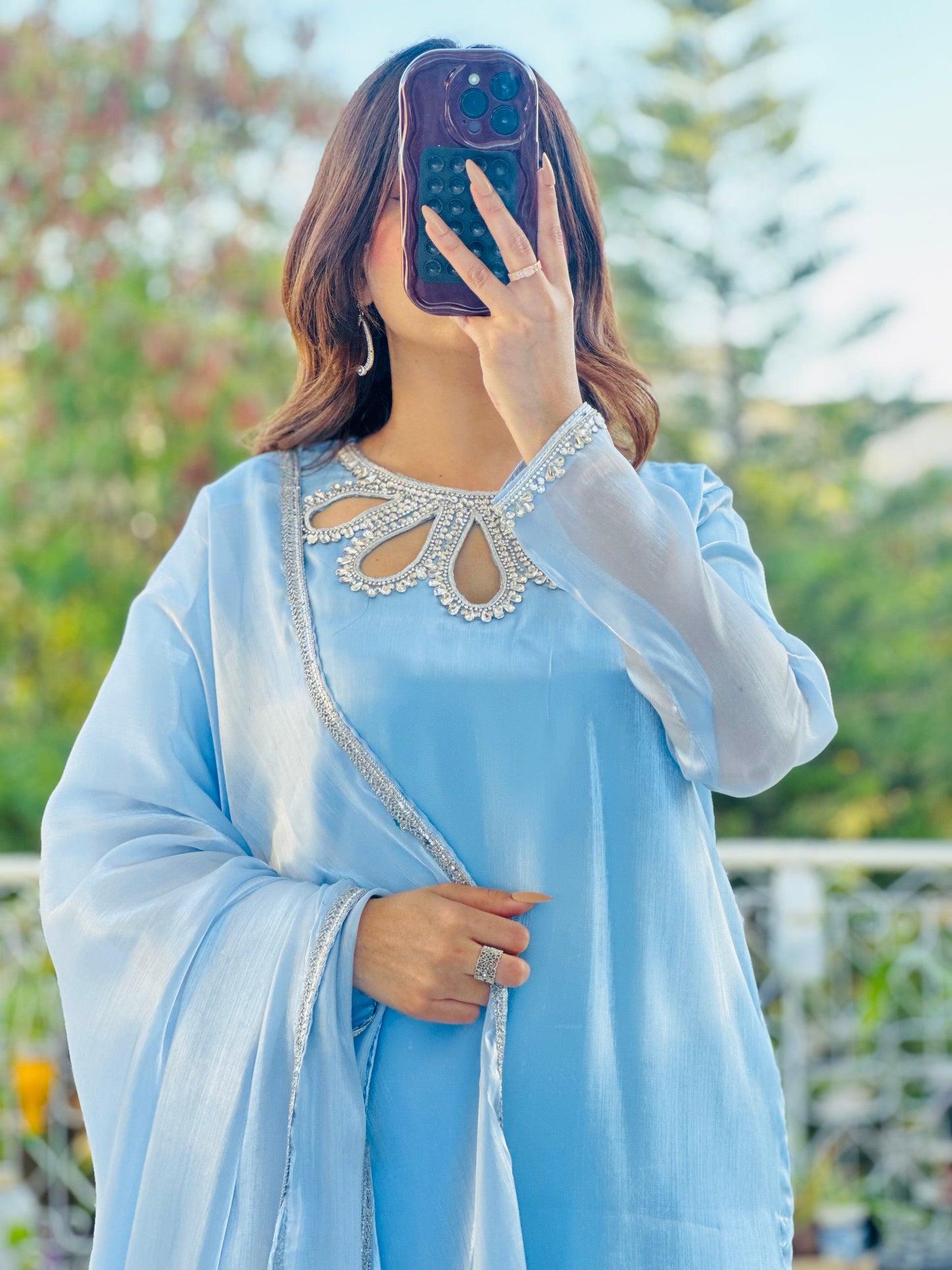 Arzoo in 5 Colors